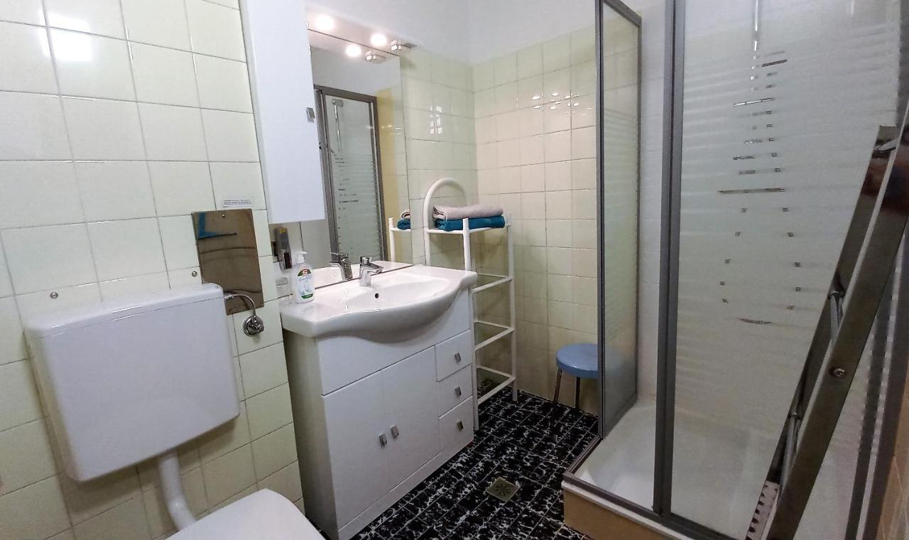 Maren Seeblick Appartement Haus Haensel&Gretel Direkt Am Ossiacher See Mit Hallenbad Stiegl Eksteriør bilde